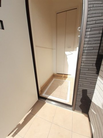 【玄関】 毎日通る玄関はこちらです