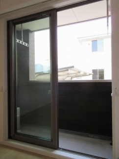 【バルコニー】 落ち着いた時間を過ごせるバルコニーです