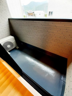 【バルコニー】 広々としたバルコニーです