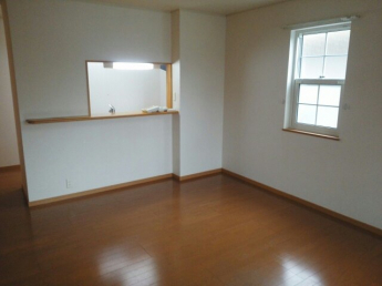 【居間・リビング】 ゆったり過ごせる居間です