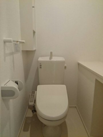 【トイレ】 シンプルで使いやすいトイレです