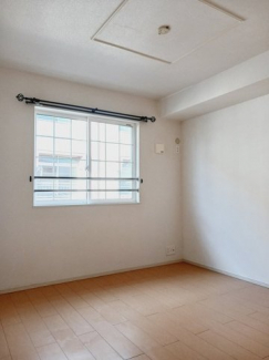 【内装】 過ごしやすい室内です