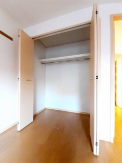 【収納】 こまごまとしたものを収納できそうですね