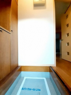 【玄関】 きれいな玄関です