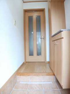 【玄関】 毎日通る玄関はこちらです