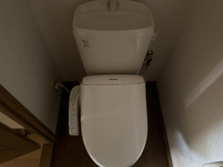 東温市志津川のマンションの画像