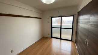 【居間・リビング】 【居間・リビング】