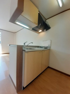 【キッチン】 お料理しやすいキッチンです