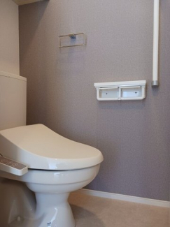 【トイレ】 シンプルで使いやすいトイレです