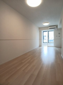 【内装】 過ごしやすい室内です