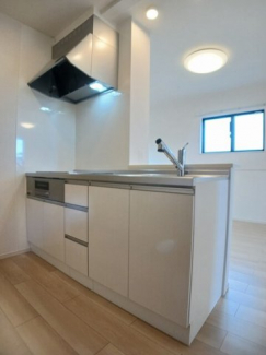 【キッチン】 お料理しやすいキッチンです