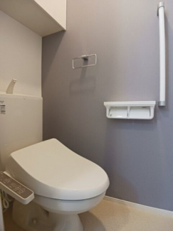 【トイレ】 清潔感のあるトイレです