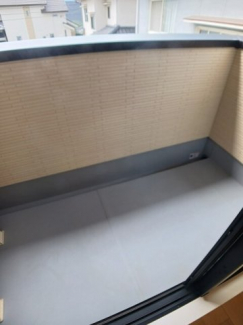 【バルコニー】 お洗濯にも便利なバルコニー付き