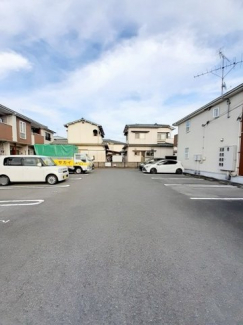 【駐車場】 駐車場です