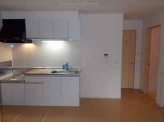 【居間・リビング】 ゆったり過ごせる居間です