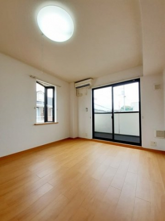 【内装】 中はこのようになっています