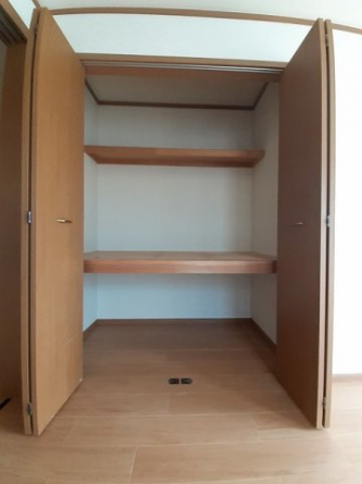 【収納】 こまごまとしたものを収納できそうですね