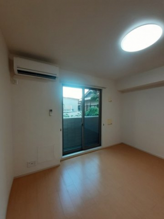 【内装】 おしゃれな内装です