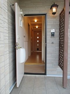 【玄関】 ゆったりとした玄関です