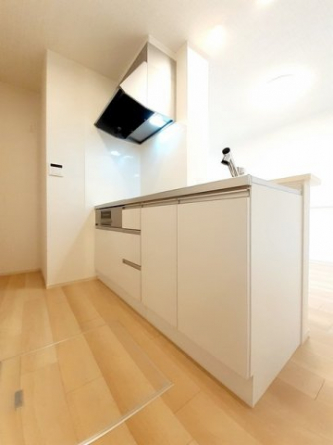 【キッチン】 コンパクトなキッチンで掃除もラクラク