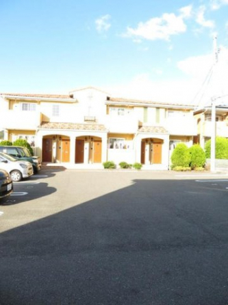 【駐車場】 駐車場があります