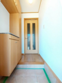 【玄関】 ゆったりとした玄関です