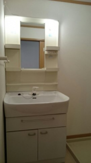 【洗面所】 コンパクトで使いやすい洗面所