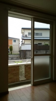 【バルコニー】 陽当たり良好なバルコニーです