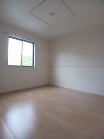 【内装】 明るい室内です