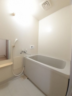 【風呂】 日々の疲れを癒すお風呂付です