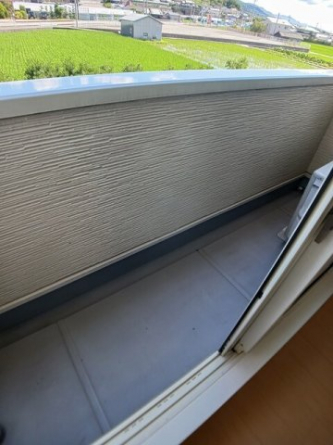 【バルコニー】 広々としたバルコニーです