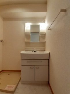 【洗面所】 洗面所です