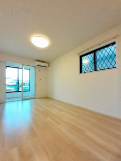 【内装】 過ごしやすい室内です