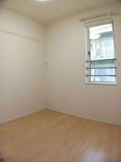 【収納】 小物を収納するのに便利です