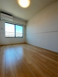 【内装】 おしゃれな内装です