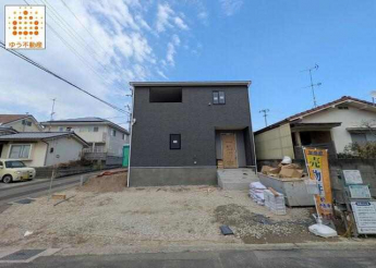 ブラックを基調としたシックな外観