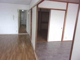 【居間・リビング】