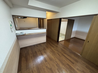 コンパクトなキッチンで掃除もラクラク