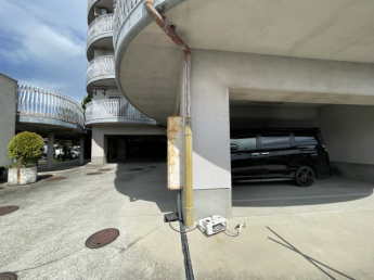 【駐車場】