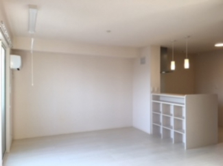 【居間・リビング】