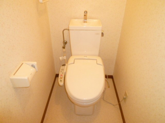 清潔感のあるトイレです