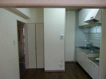 ＬＤからキッチンを見る