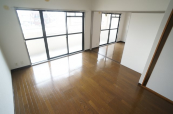 【居間・リビング】