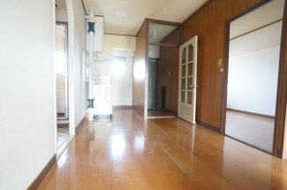 【居間・リビング】