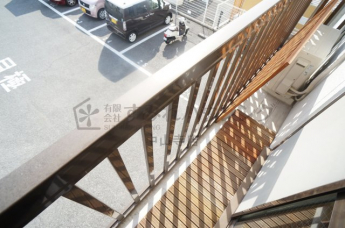 【バルコニー】