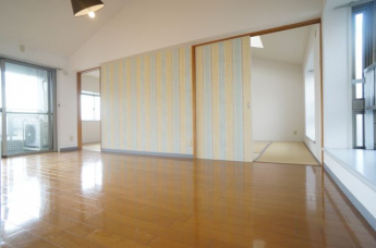 【居間・リビング】