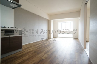 参考、同建物・反転間取りの号室