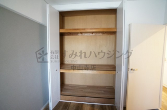 参考、同建物・反転間取りの号室