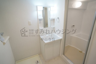 参考、同建物・反転間取りの号室