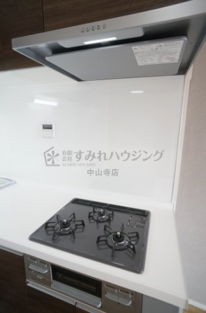 参考、同建物・反転間取りの号室